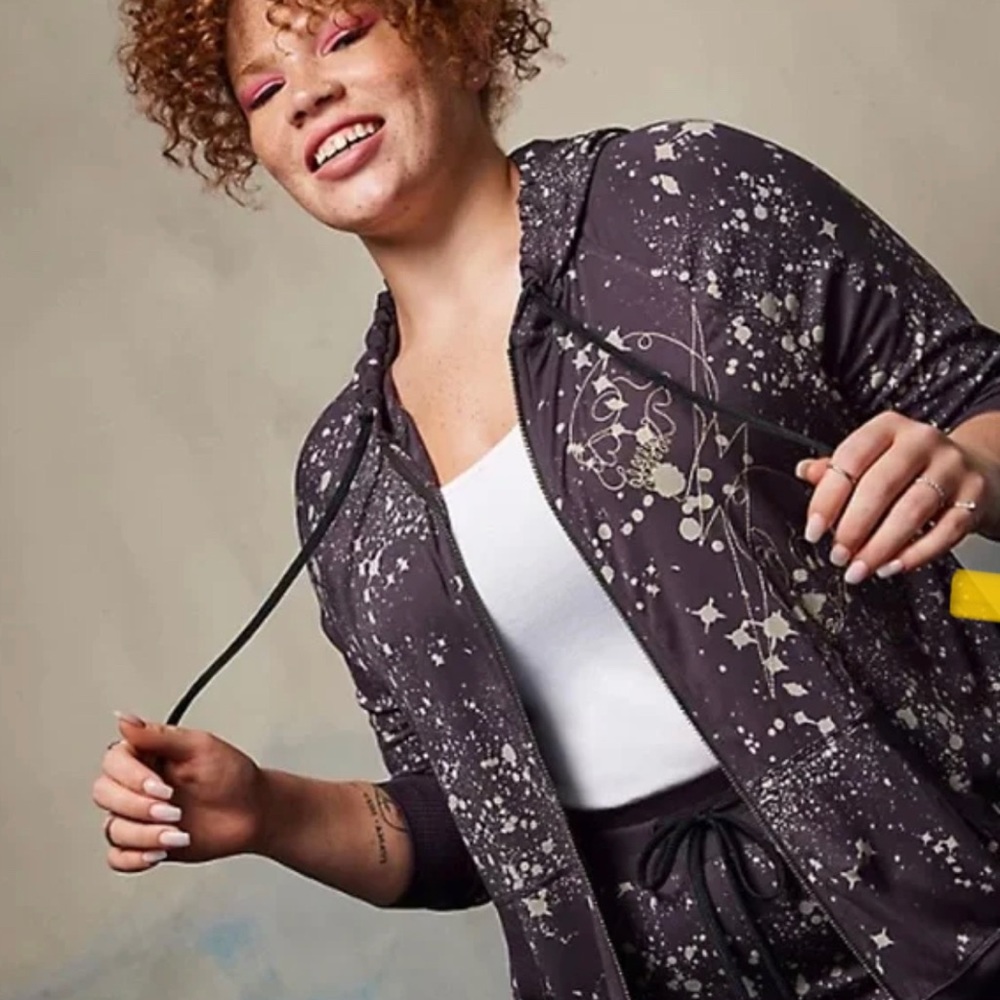 Women's Black Galaxy-Print Zip Hoodie - Brand Unspecified
